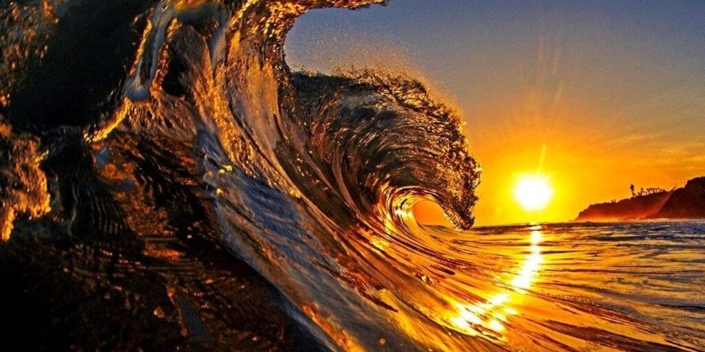 spiritual-cleansing-sunrise-and-ocean-wave-featured-image-ZUKI spiritual-cleansing-sunrise-and-ocean-wave-featured-image-ZUKI